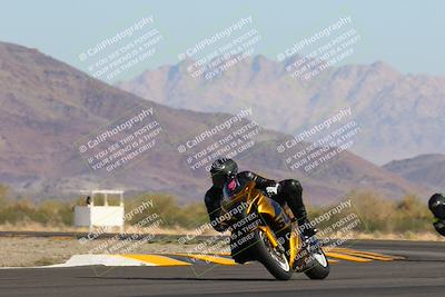 media/Nov-06-2022-SoCal Trackdays (Sun) [[208d2ccc26]]/Turn 14 (930am)/